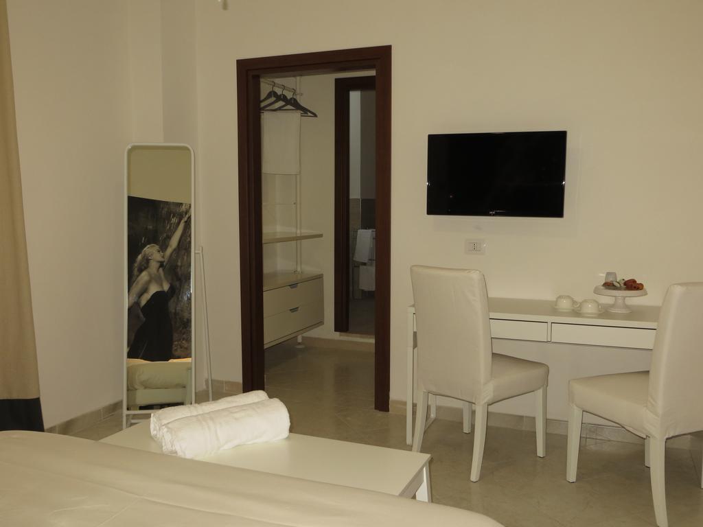 5 Rooms Affittacamere Civitavecchia Habitación foto